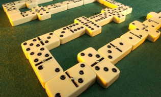 Cách chơi Domino giỏi hiệu quả nhất được chia sẻ từ các Cao Thủ Uy tín hàng đầu Việt Nam